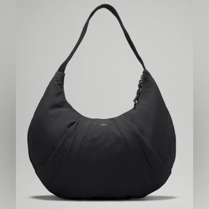 Lululemon Pleated Shoulder Bag 10L (actual photos coming!)